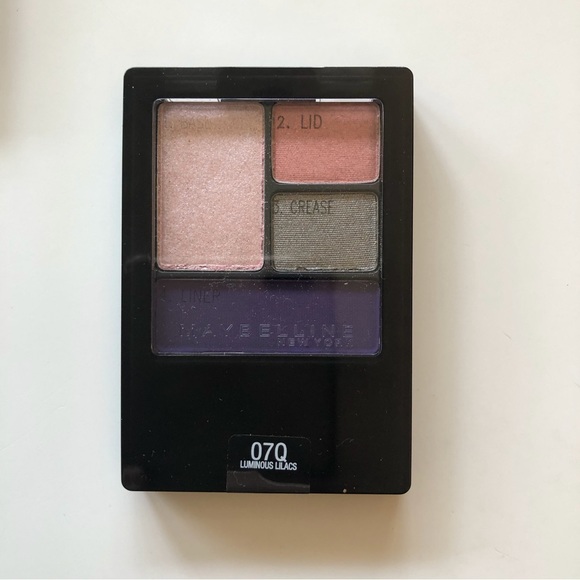 MAYBELLINE Eyeshadow 4 sets WWT - Picture 12 of 12